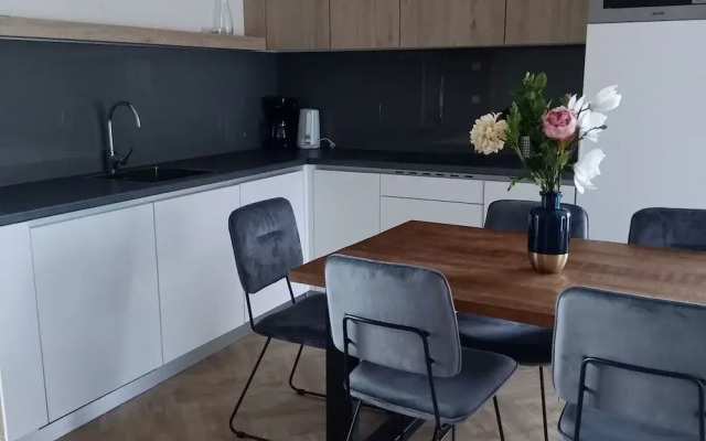 Nice Chalet With Dishwasher, Maastricht at 9 km
