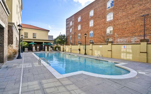 Hampton Inn & Suites Savannah Historic District