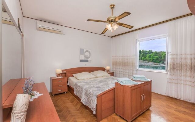 Apartment Proti