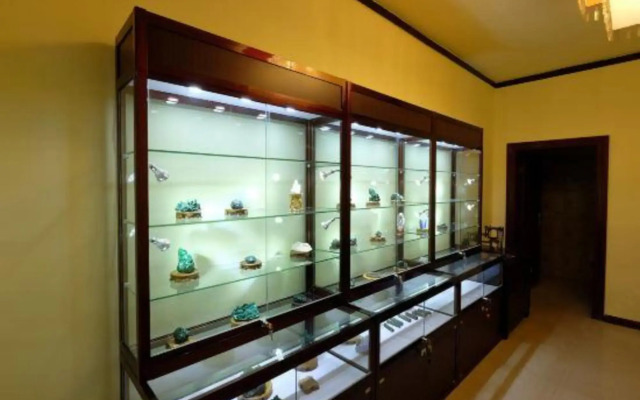 Xiangshan Business Hotel