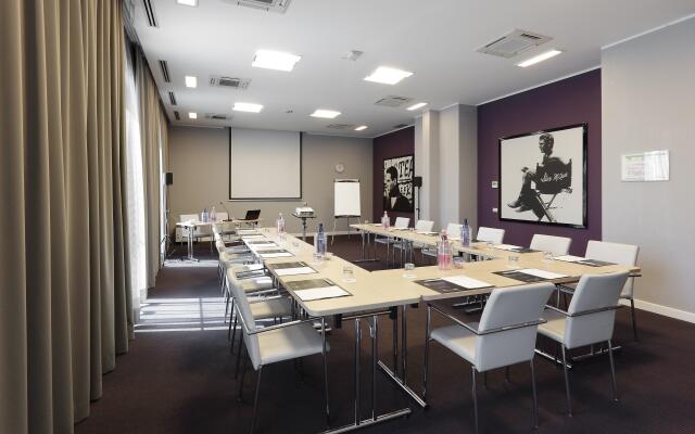 Holiday Inn Milan Nord Zara by IHG