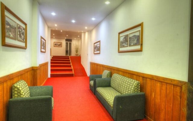 The Queensburry City Hotel