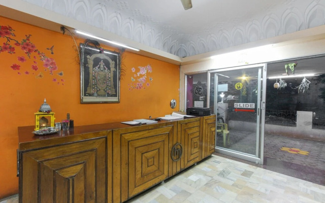 Spot On 62694 Hotel Maruthi