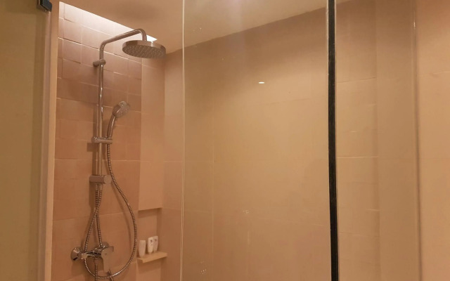 Ferra Hotel and Garden Suites