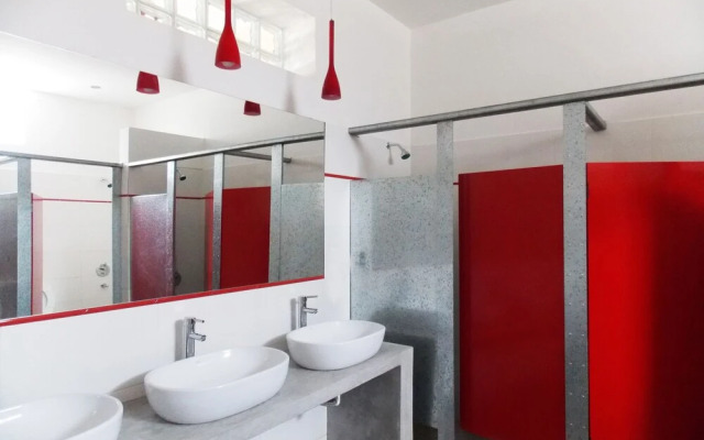 Ah'Lo Carmelo Hostel Boutique
