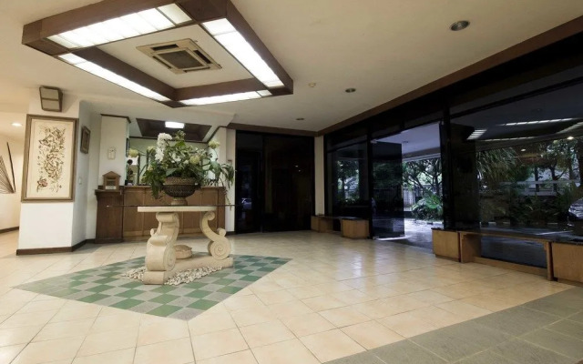 RedDoorz Apartment @ Cilandak