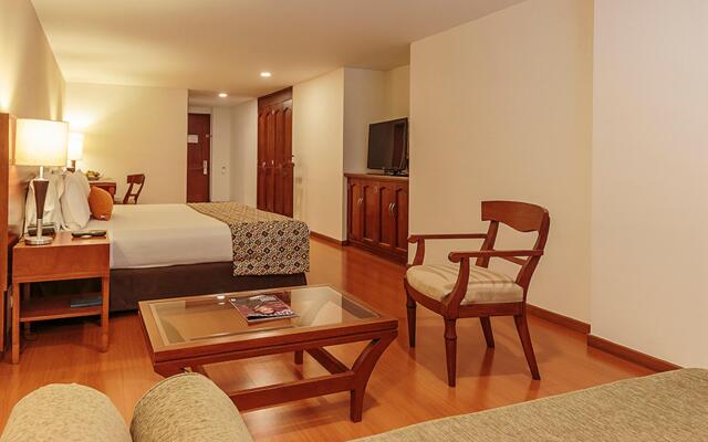 Hotel Estelar Suites Jones