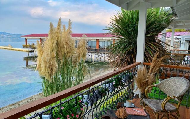 SASA SAPANCA Hotel & Restaurant