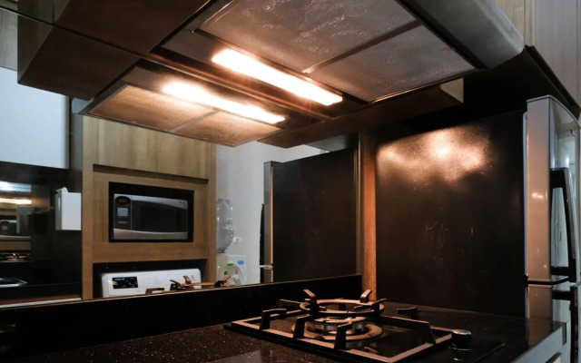 Spacious 2Br Apartment With Access Mall At Tanglin Supermall Mansion