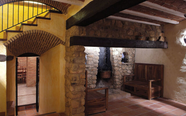 La Figuerola Hotel & Restaurant