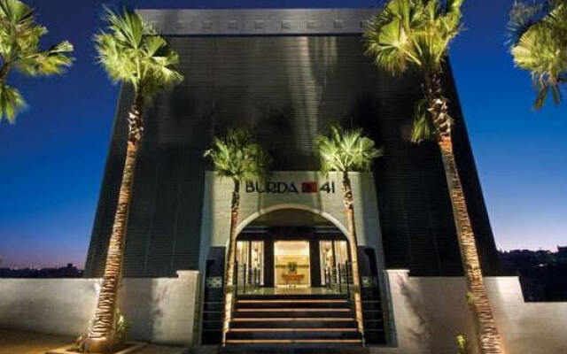 Burda 41 Hotel & Suites