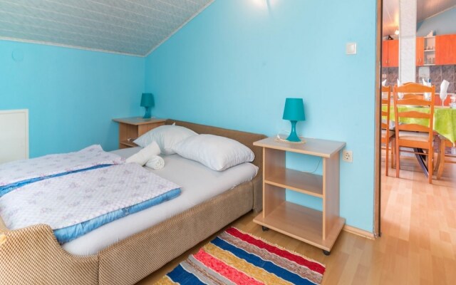 Secluded Holiday Home in Azillanet With Private Pool