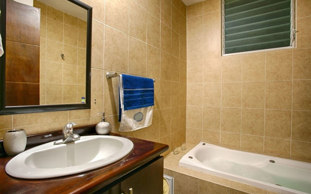 Versalles B101 2 BR by Casago