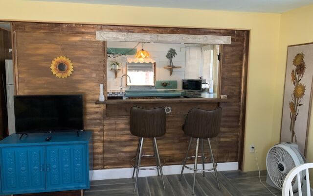 Nature Coast Inn and Cottages