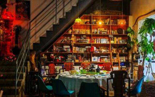 Deqing Qianxi Nianba Youth Hostel