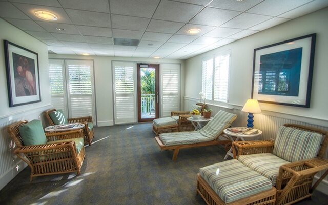 Naples Beach Club, a Four Seasons Resort