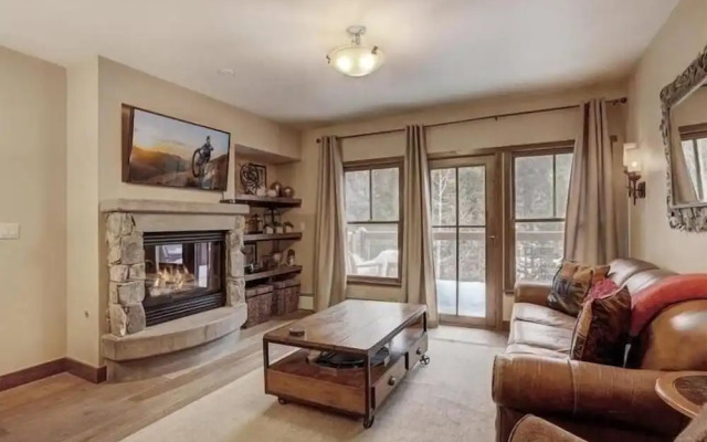 2 Bedroom Blackbear Lodge Condo in River Run Village