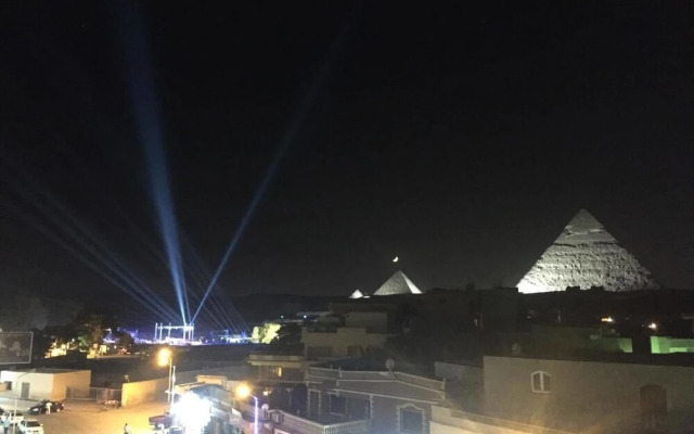 Cheops Pyramids Inn
