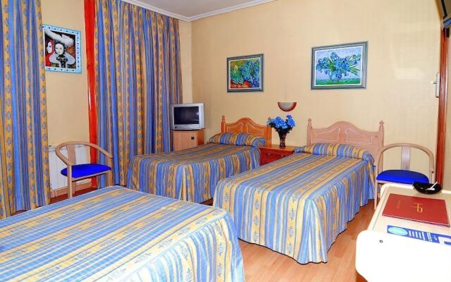 Hostal Plaza DOrt