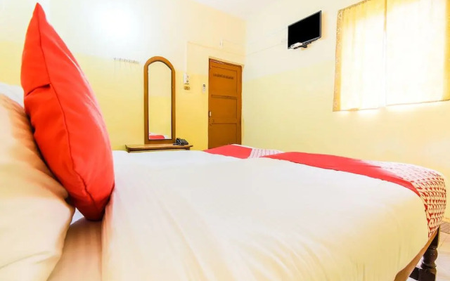 Viva Maria Guest House by OYO Rooms