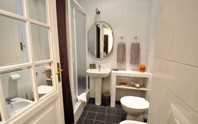 Casa Visconti's St. Peter