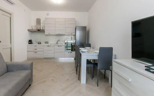 12th Floor Diamond Tower - 72