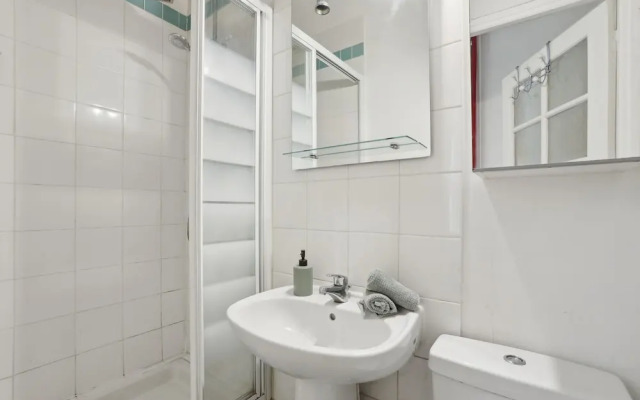 Chic 1BR by Châtelet & Louvre