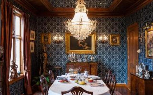 Darby's Inn