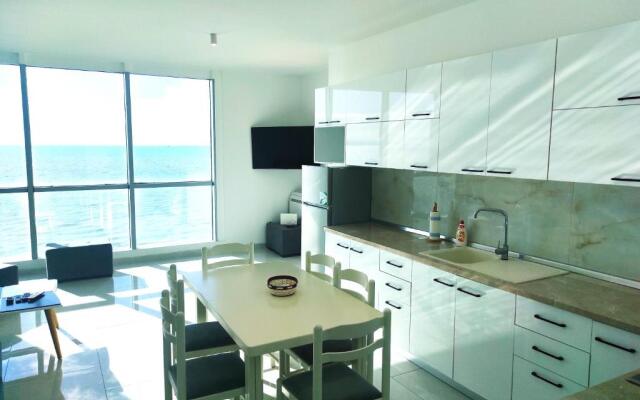 Seafront Apartment in Durres