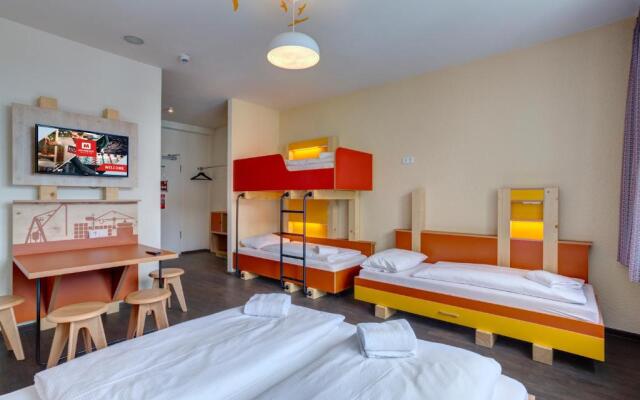 MEININGER Hotel Hamburg City Center