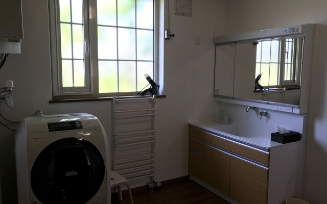 Tsuru Apartments
