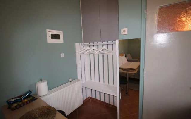 Pikinas Studios near ATH airport