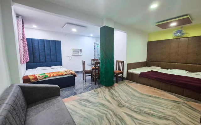 Oyo 91794 Hotel Parinay