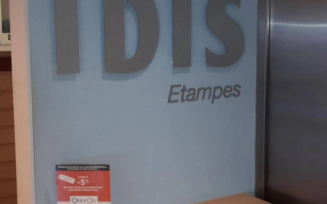 ibis Etampes
