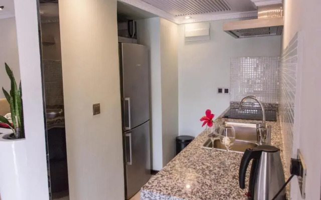 Red Mango Apartment Hotel