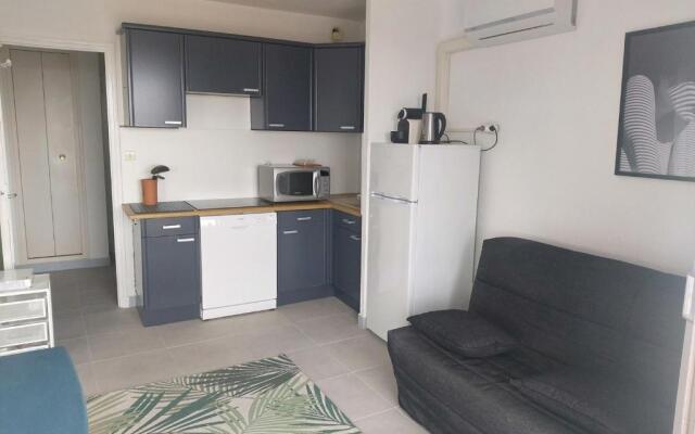 Cap d'Agde Naturiste Héliopolis F 71