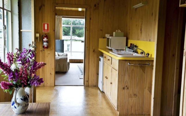 Collins Cap Cottage – Guest Rooms – West Hobart