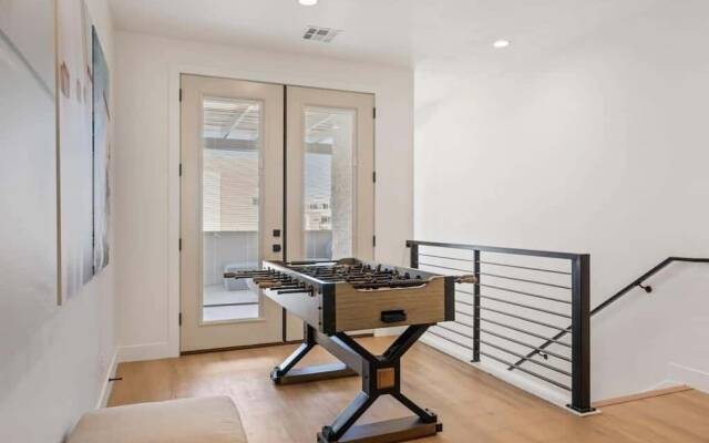 Laguna Beach 4 Bedroom Townhouse