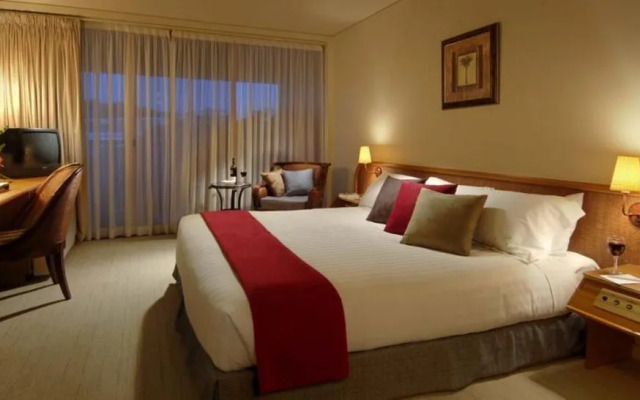 Pacific Bay Resort