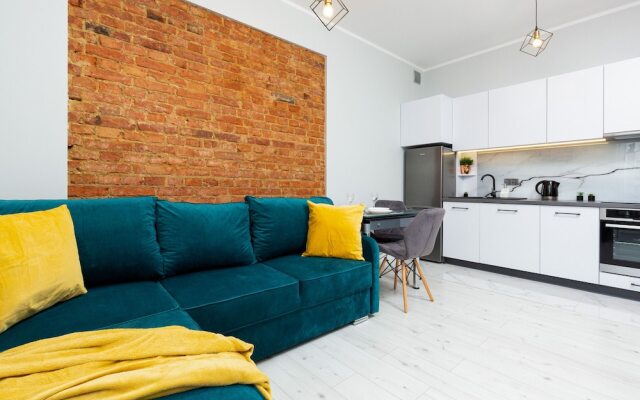 Modern Studio for Two by Renters