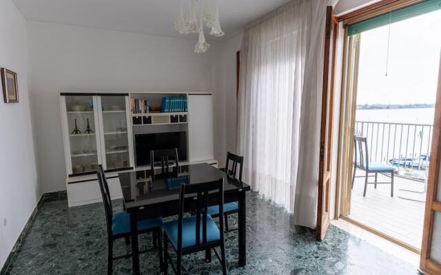 Canal Bellavista by Ca-sa Check