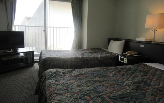 Tsurusaki Hotel