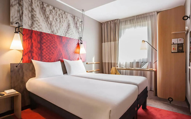 ibis Sens Hotel