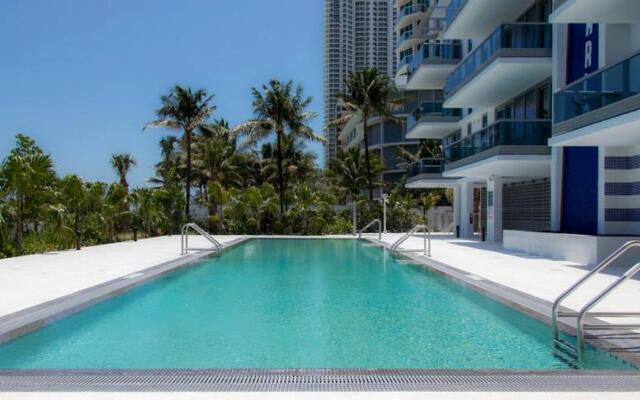 Dharma Home Suites Miami at Monte Carlo