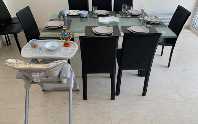OASIS Exclusive Apartment @ Athenian Riviera