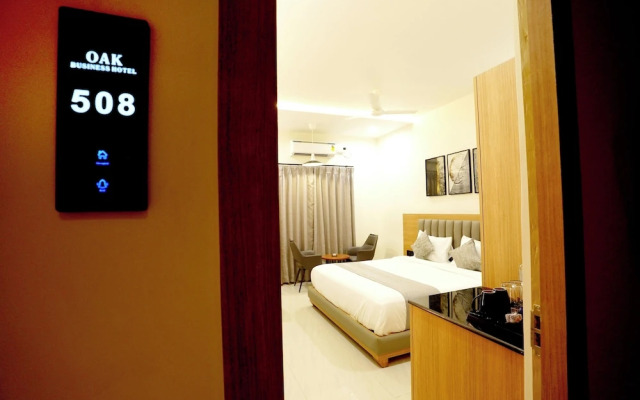 Oak Business Hotel