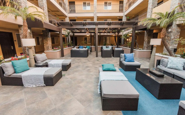 City Express By Marriott Manhattan Beach