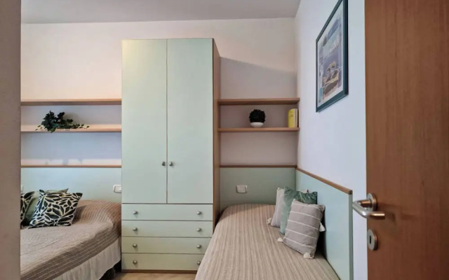 Bright Flat Next to the Beach