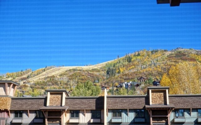 The Phoenix 228 4 Bedroom Condo