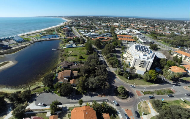 Atrium Hotel Mandurah